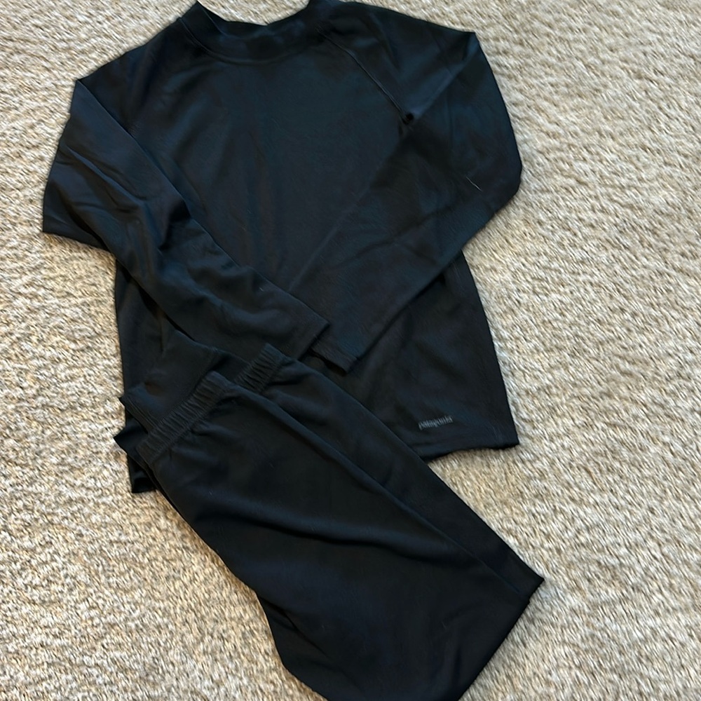 Patagonia base layer size M 10